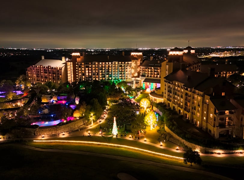 JW Marriott Hill Country Christmas Offers Festive Holiday Escapes